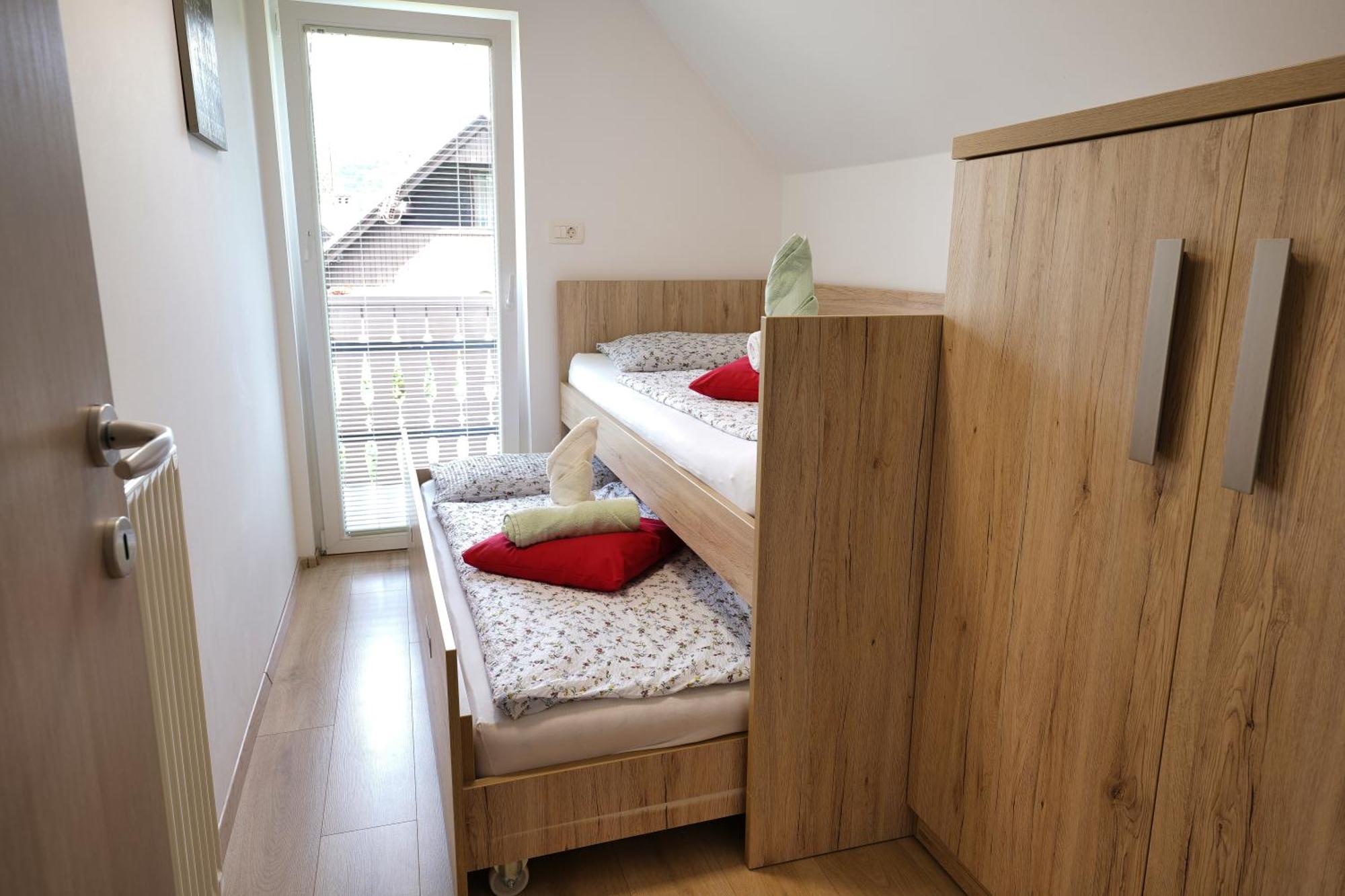 Apartma Simona Bohinj ภายนอก รูปภาพ
